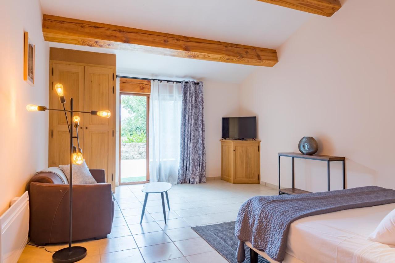 Sur Les Hauteurs Du Luberon-Chez Lisett Bed & Breakfast Caseneuve Exterior photo