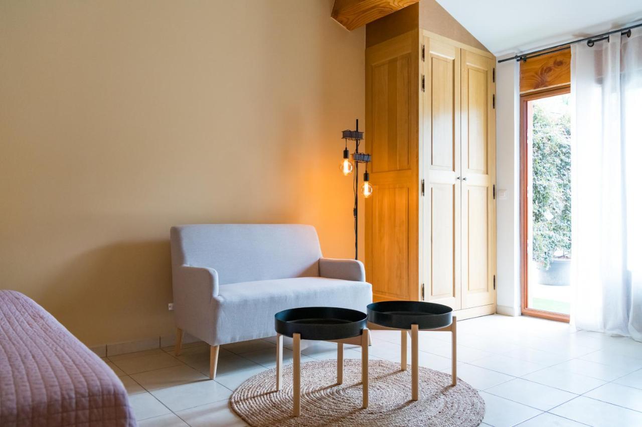 Sur Les Hauteurs Du Luberon-Chez Lisett Bed & Breakfast Caseneuve Exterior photo