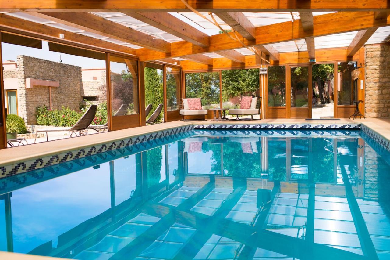 Sur Les Hauteurs Du Luberon-Chez Lisett Bed & Breakfast Caseneuve Exterior photo