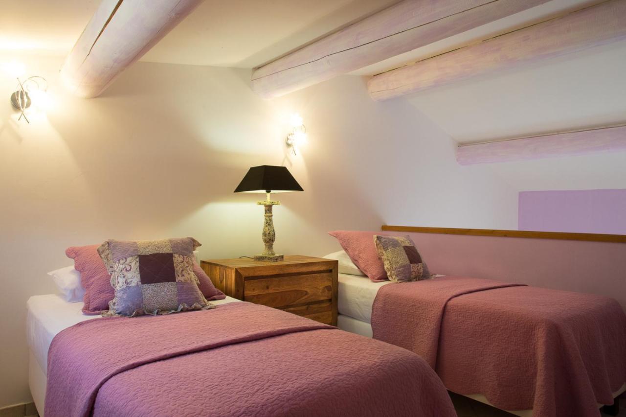 Sur Les Hauteurs Du Luberon-Chez Lisett Bed & Breakfast Caseneuve Exterior photo