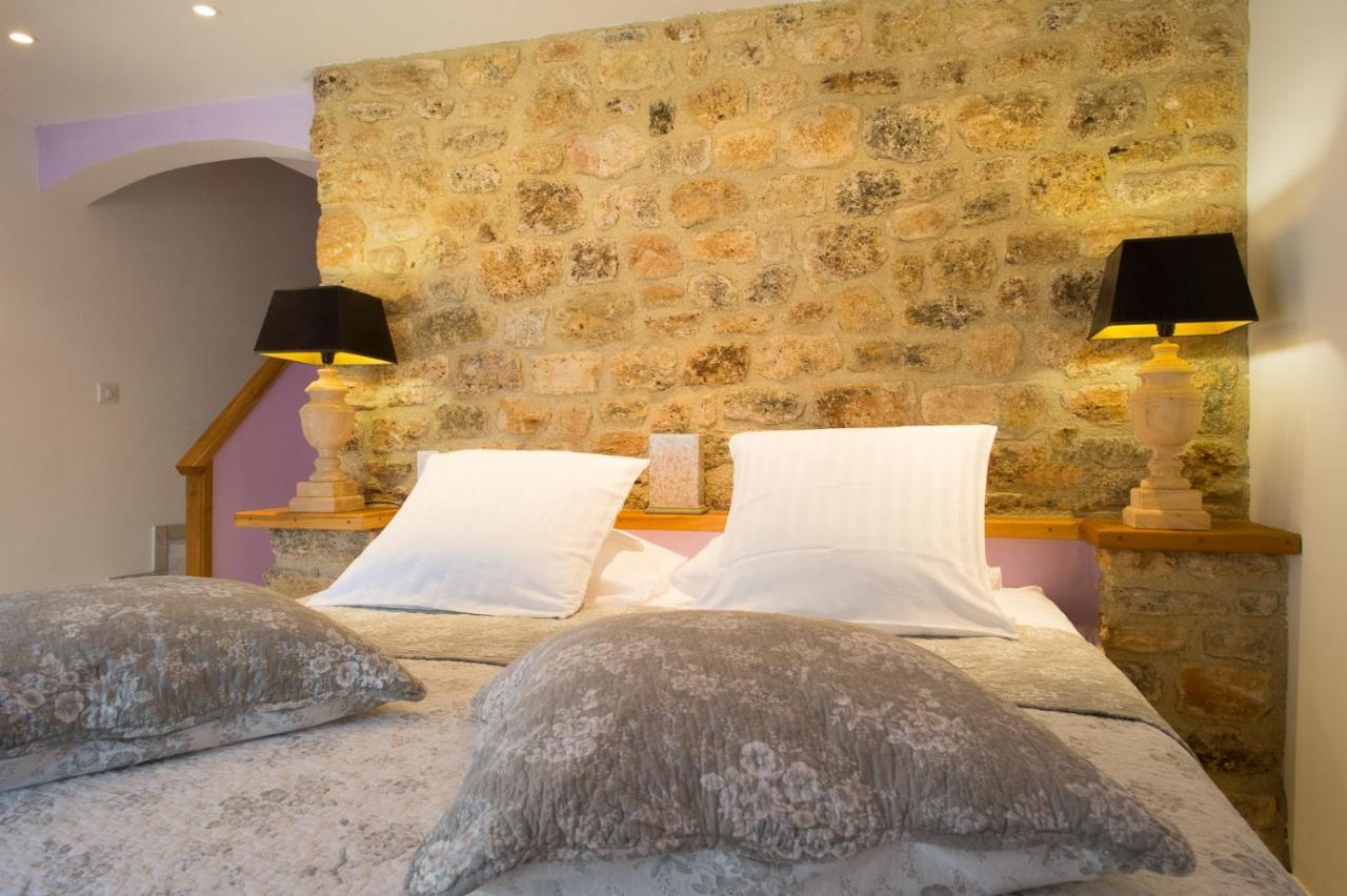 Sur Les Hauteurs Du Luberon-Chez Lisett Bed & Breakfast Caseneuve Exterior photo